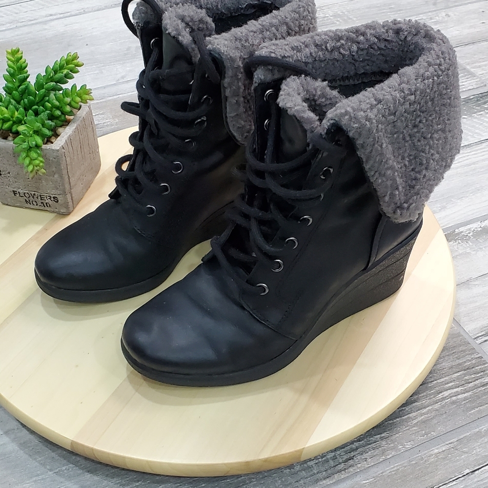 Ugg wedge leather lace up booties black Size 5
